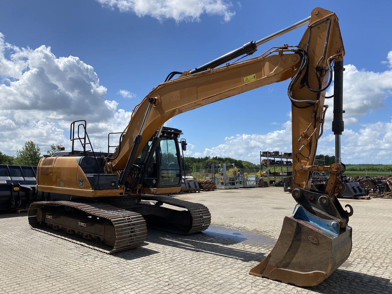 Case CX210C - Kettenbagger: das Bild 5 Case CX210C - Kettenbagger: das Bild 5