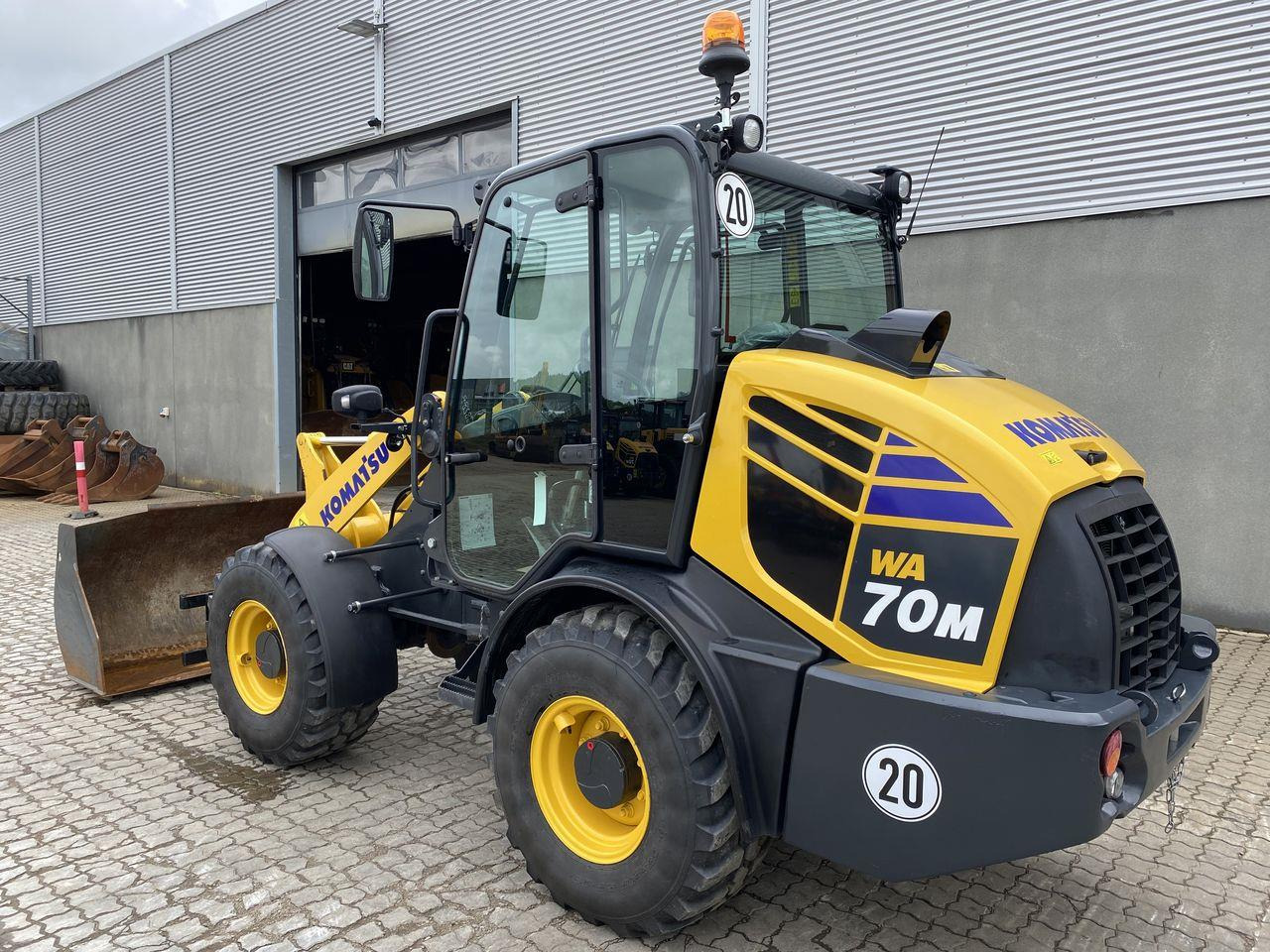 Komatsu WA70M-8EO - Hoflader: das Bild 2 Komatsu WA70M-8EO - Hoflader: das Bild 2