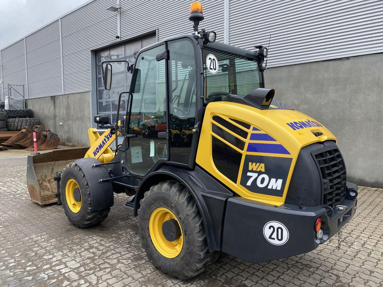 Komatsu WA70M-8EO - Hoflader: das Bild 2 Komatsu WA70M-8EO - Hoflader: das Bild 2