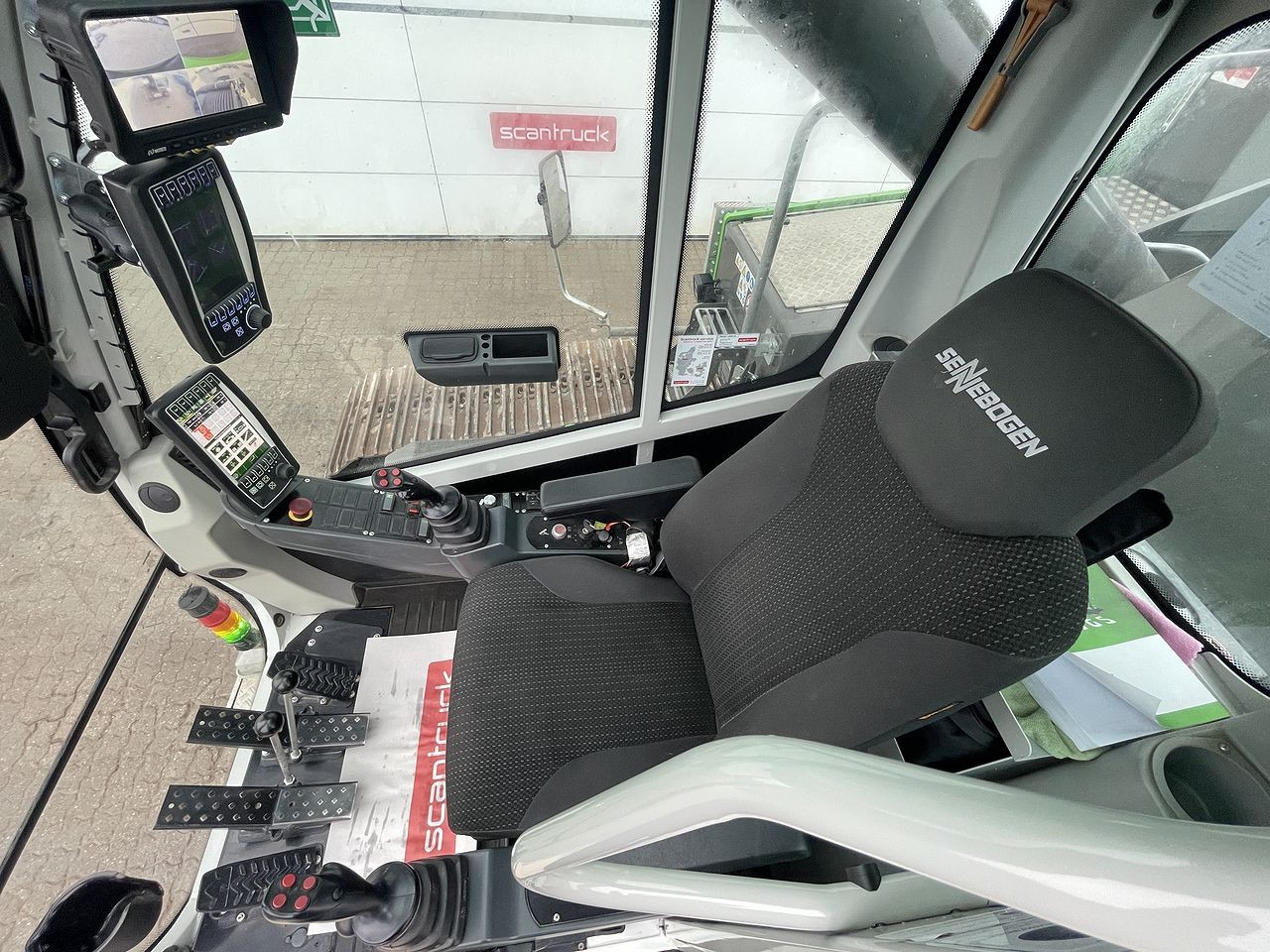 SENNEBOGEN 643E-R - Umschlagbagger: das Bild 3 SENNEBOGEN 643E-R - Umschlagbagger: das Bild 3