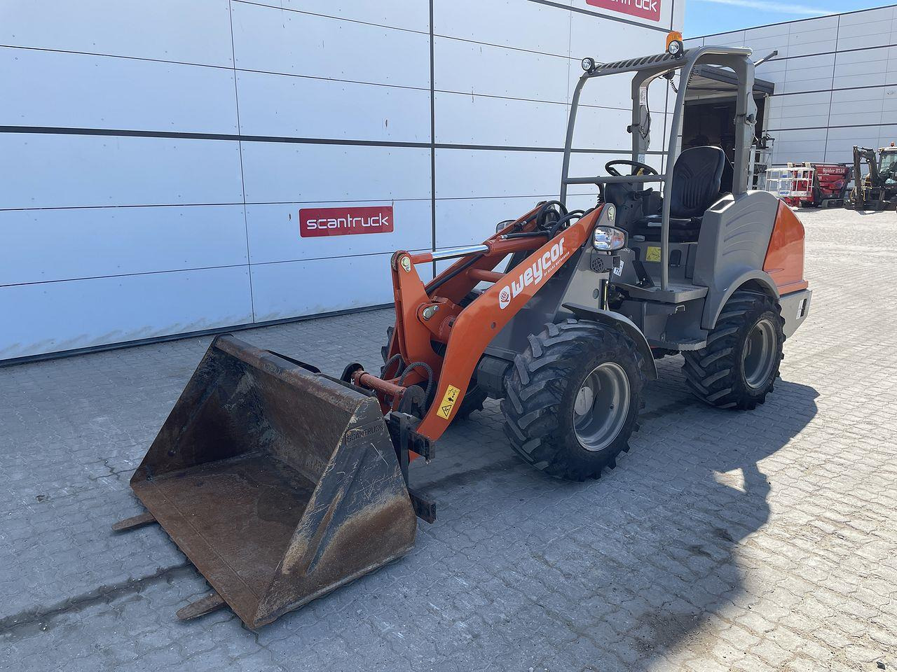 Weycor AR380 Agrar - Hoflader: das Bild 1 Weycor AR380 Agrar - Hoflader: das Bild 1