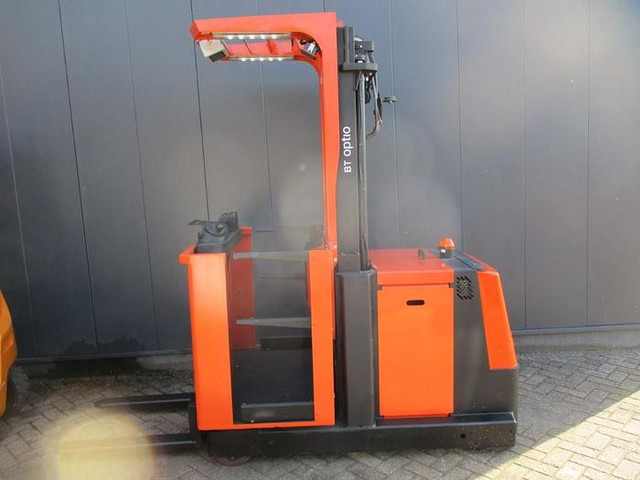 BT OME 100M - Kommissionierer: das Bild 2 BT OME 100M - Kommissionierer: das Bild 2