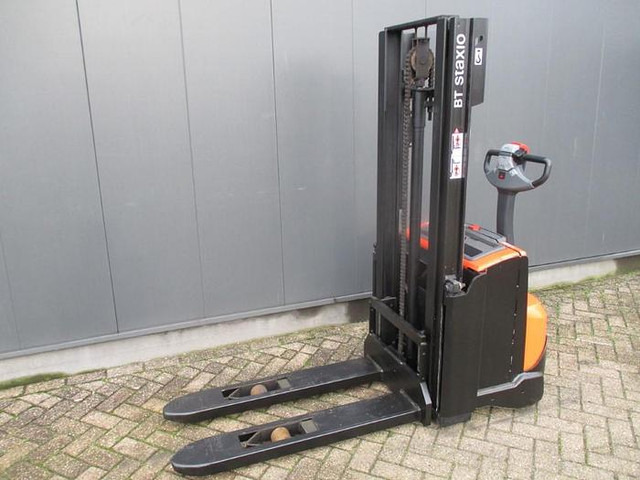BT SWE 120 - Hochhubwagen: das Bild 2 BT SWE 120 - Hochhubwagen: das Bild 2