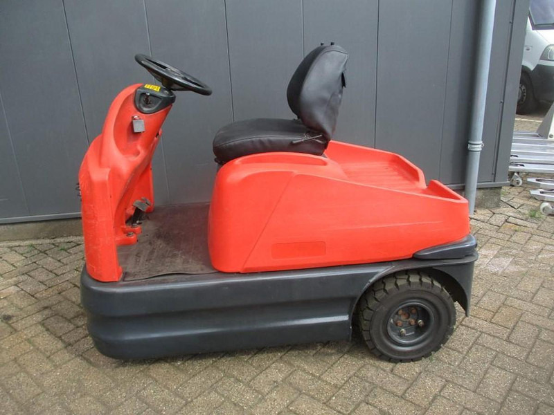 Linde P 60 - Schleppfahrzeug: das Bild 1 Linde P 60 - Schleppfahrzeug: das Bild 1