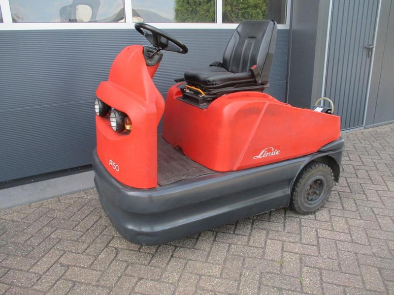 Linde P 60 - Schleppfahrzeug: das Bild 1 Linde P 60 - Schleppfahrzeug: das Bild 1
