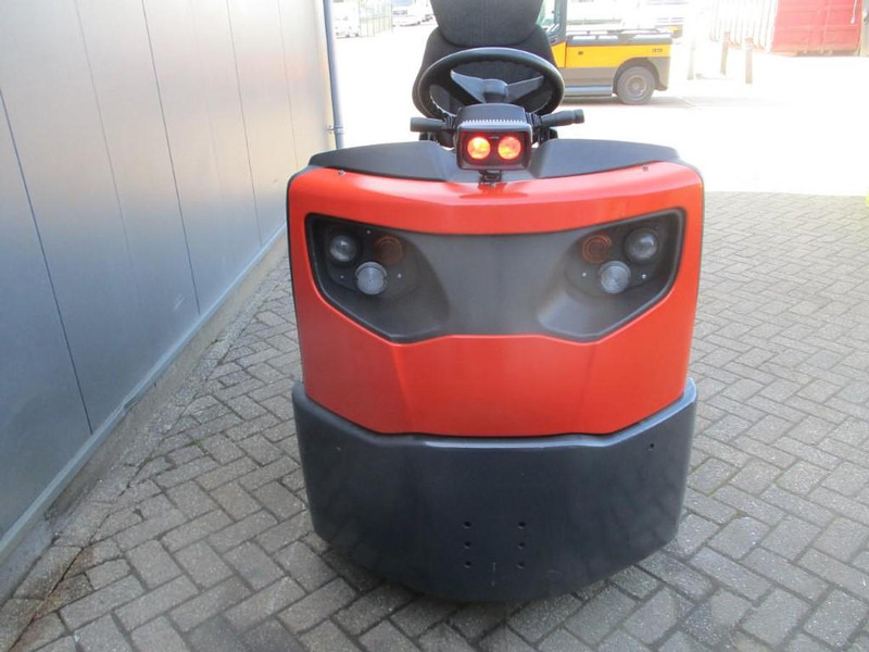 Linde P 60 - Schleppfahrzeug: das Bild 5 Linde P 60 - Schleppfahrzeug: das Bild 5