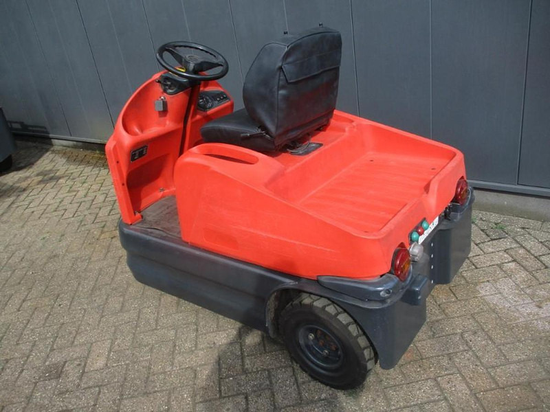 Linde P 60 - Schleppfahrzeug: das Bild 3 Linde P 60 - Schleppfahrzeug: das Bild 3
