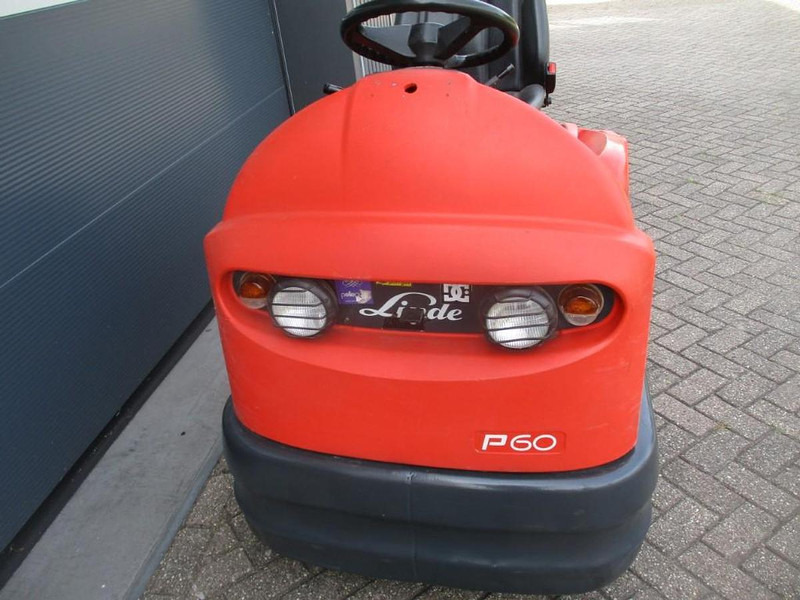 Linde P 60 - Schleppfahrzeug: das Bild 5 Linde P 60 - Schleppfahrzeug: das Bild 5