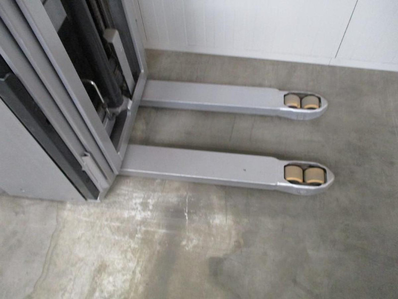 Still EXV16 - Niederhubwagen: das Bild 5 Still EXV16 - Niederhubwagen: das Bild 5