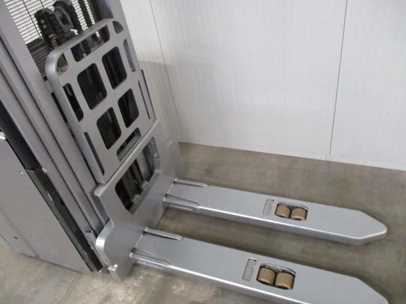 Still EXV16 - Niederhubwagen: das Bild 4 Still EXV16 - Niederhubwagen: das Bild 4