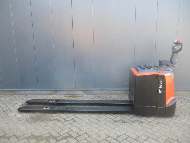 Toyota LPE 250 - Niederhubwagen: das Bild 1 Toyota LPE 250 - Niederhubwagen: das Bild 1