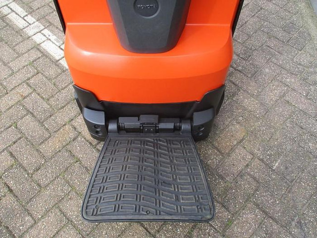 Toyota SWE 120 - Hochhubwagen: das Bild 4 Toyota SWE 120 - Hochhubwagen: das Bild 4