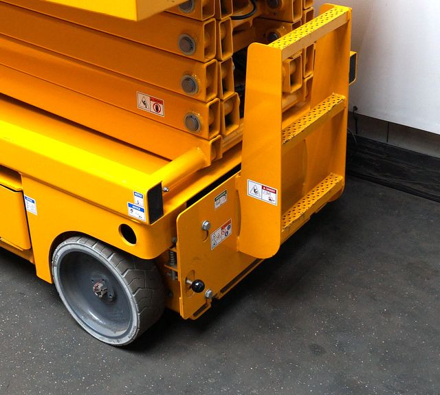 Haulotte Compact 12 - Andere Technik: das Bild 4 Haulotte Compact 12 - Andere Technik: das Bild 4