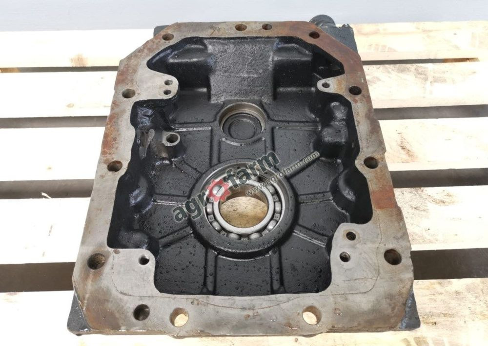 Obudowa WOM New Holland T6070, T7.170, TS130A - Getriebe: das Bild 2 Obudowa WOM New Holland T6070, T7.170, TS130A - Getriebe: das Bild 2