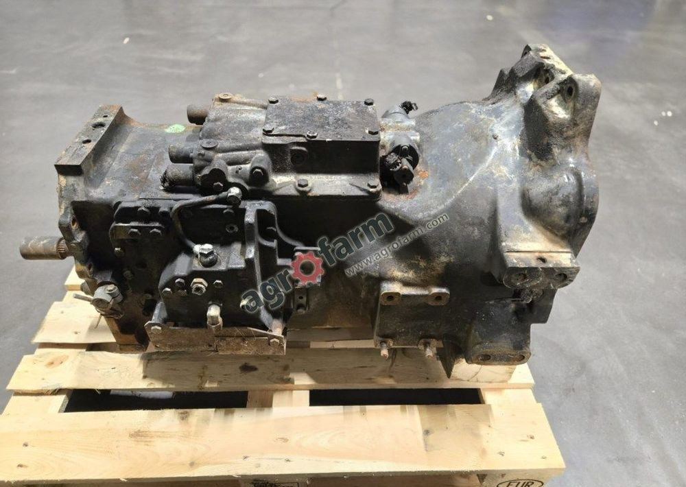 Skrzynia biegów New Holland T6070, T6050, T6040 - Getriebe: das Bild 1 Skrzynia biegów New Holland T6070, T6050, T6040 - Getriebe: das Bild 1