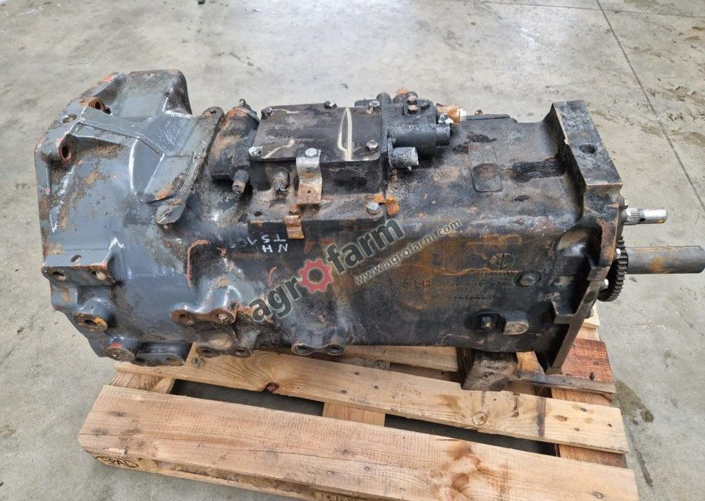 Skrzynia biegów New Holland TS100 - Getriebe: das Bild 2 Skrzynia biegów New Holland TS100 - Getriebe: das Bild 2