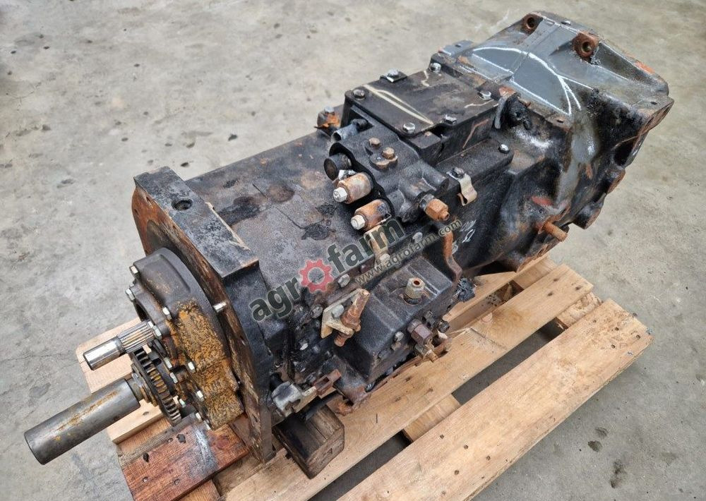 Skrzynia biegów New Holland TS100 - Getriebe: das Bild 3 Skrzynia biegów New Holland TS100 - Getriebe: das Bild 3