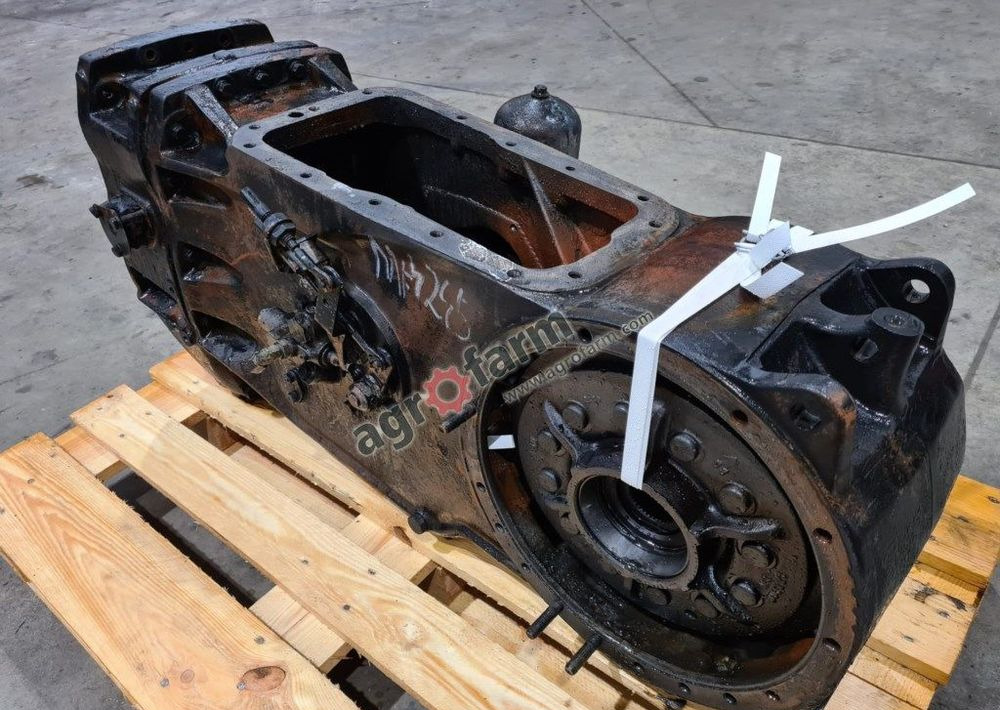 TYLNY MOST MASSEY FERGUSON 4245 - Transmission: das Bild 1 TYLNY MOST MASSEY FERGUSON 4245 - Transmission: das Bild 1