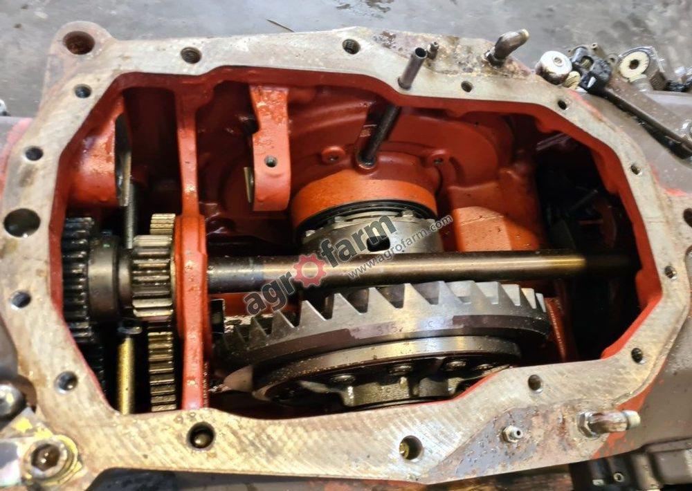 TYLNY MOST MASSEY FERGUSON 6130 0300B01 - Transmission: das Bild 3 TYLNY MOST MASSEY FERGUSON 6130 0300B01 - Transmission: das Bild 3