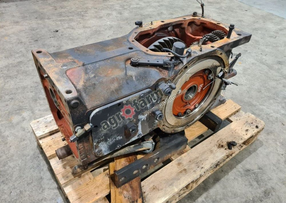 Tylny most Renault Ares 656RZ 851B6 - Getriebe: das Bild 3 Tylny most Renault Ares 656RZ 851B6 - Getriebe: das Bild 3