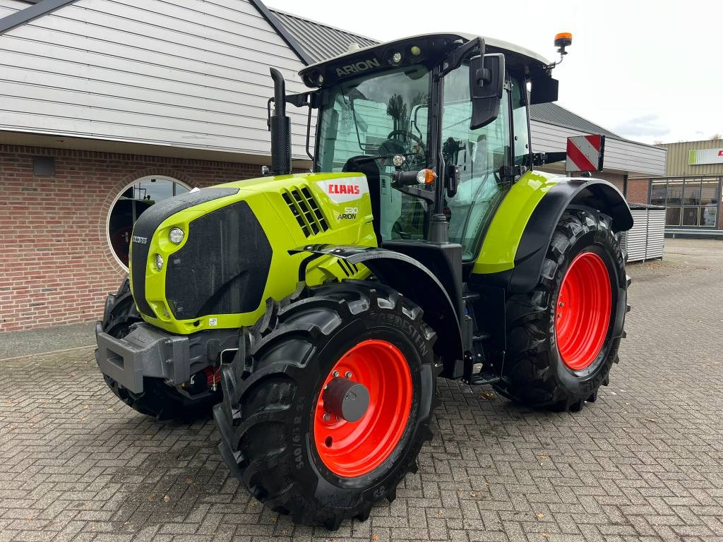 Claas Arion 530 CIS+ - Traktor: das Bild 1 Claas Arion 530 CIS+ - Traktor: das Bild 1
