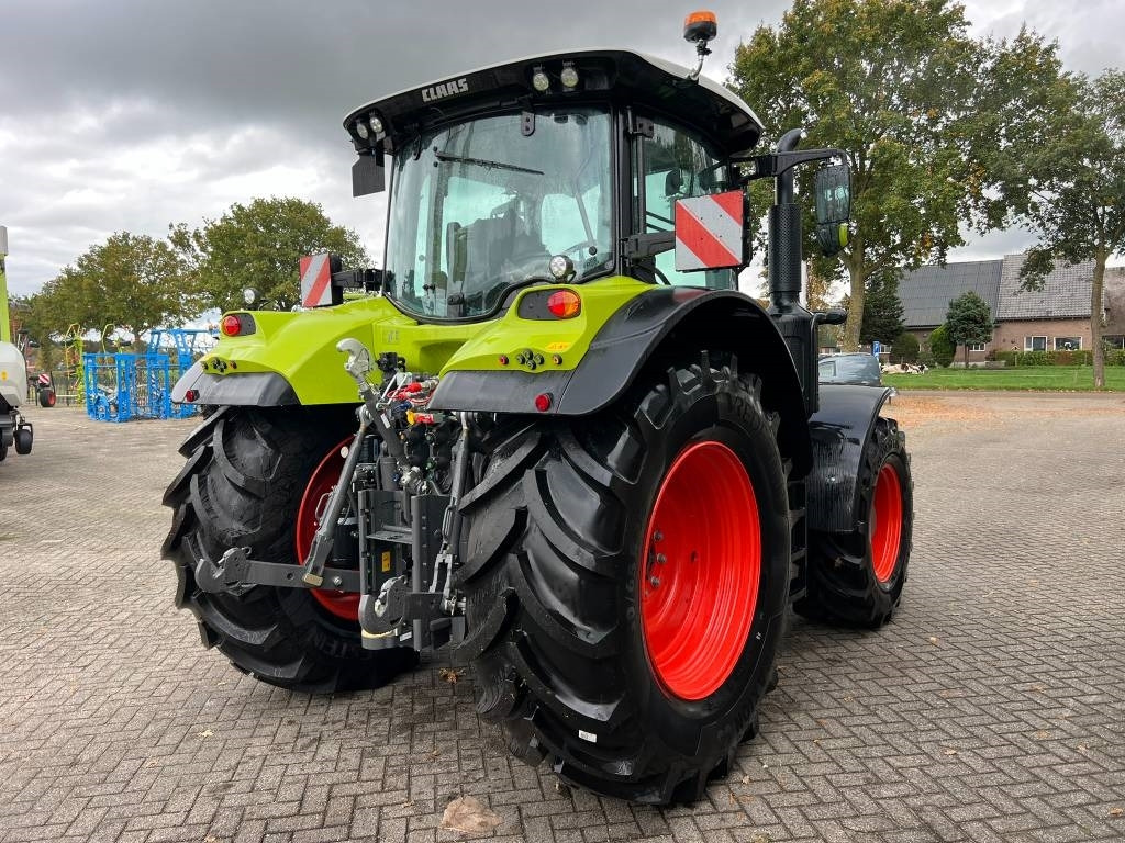 Claas Arion 530 CIS+ - Traktor: das Bild 5 Claas Arion 530 CIS+ - Traktor: das Bild 5