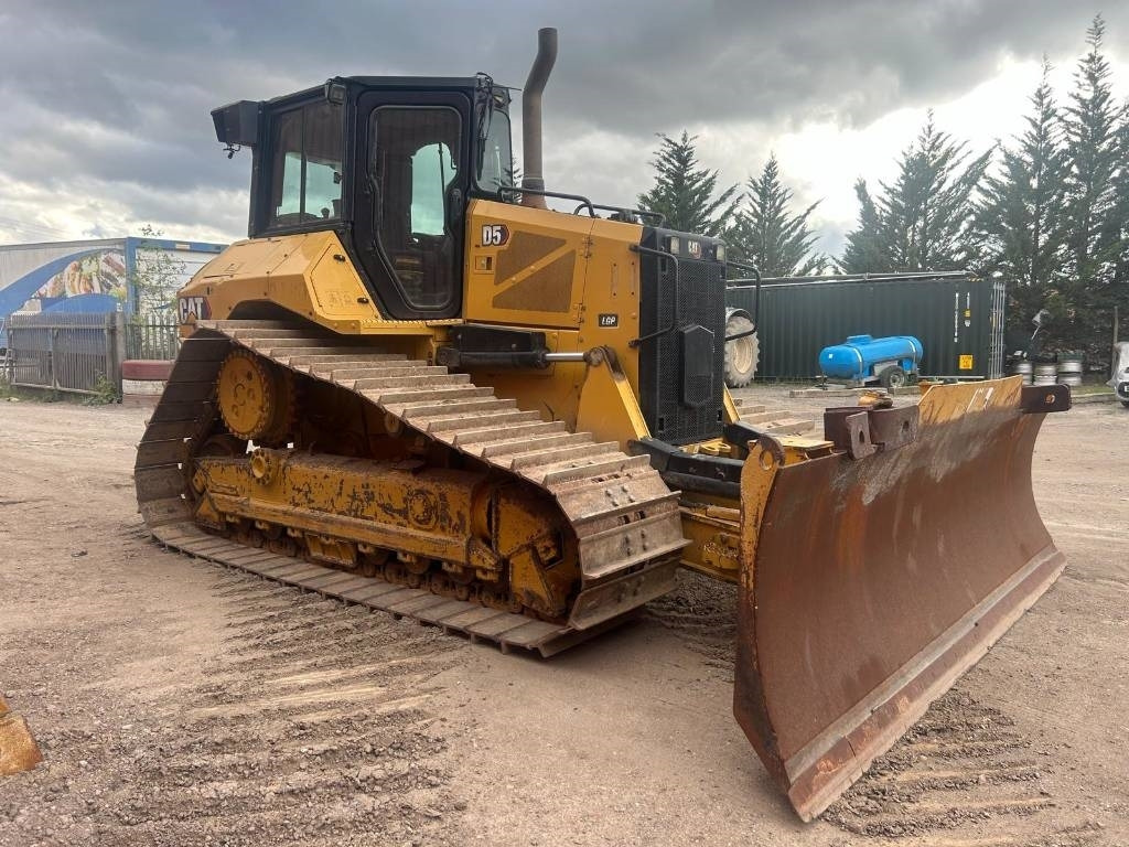 CAT D 5 LGP - Bulldozer: das Bild 1 CAT D 5 LGP - Bulldozer: das Bild 1