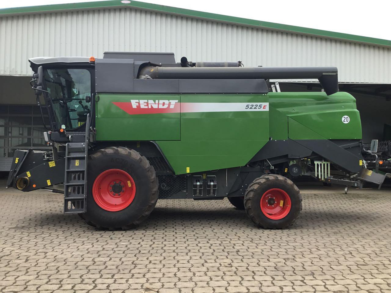 Mähdrescher Fendt 5225E: das Bild 6