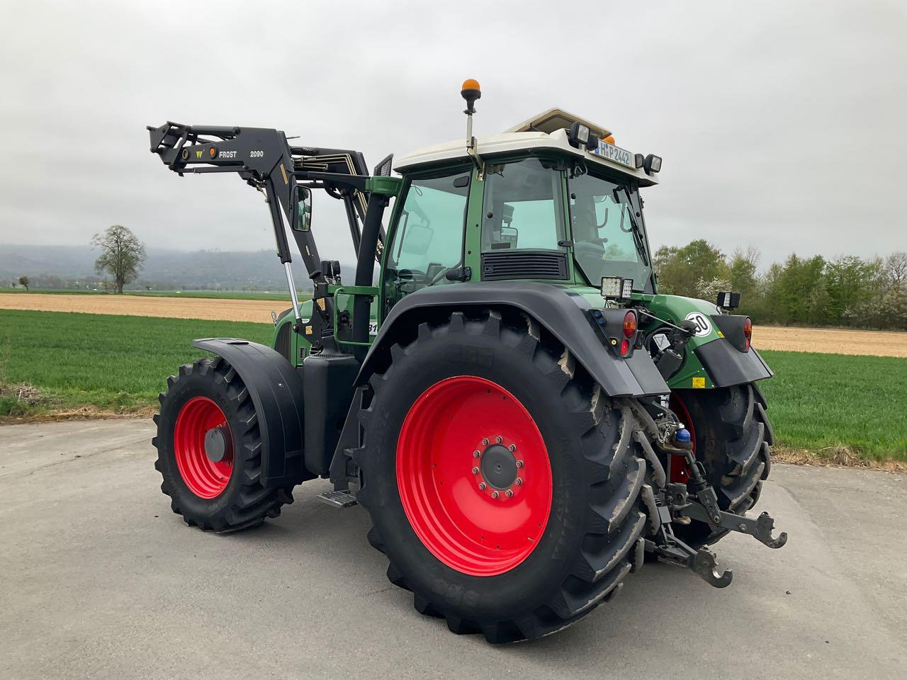Fendt Vario 818 - Traktor: das Bild 2 Fendt Vario 818 - Traktor: das Bild 2