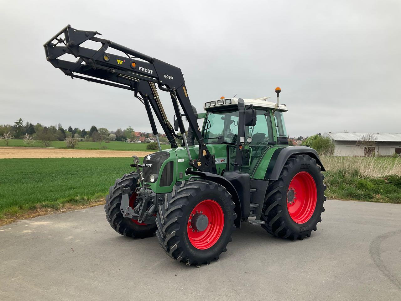 Fendt Vario 818 - Traktor: das Bild 1 Fendt Vario 818 - Traktor: das Bild 1
