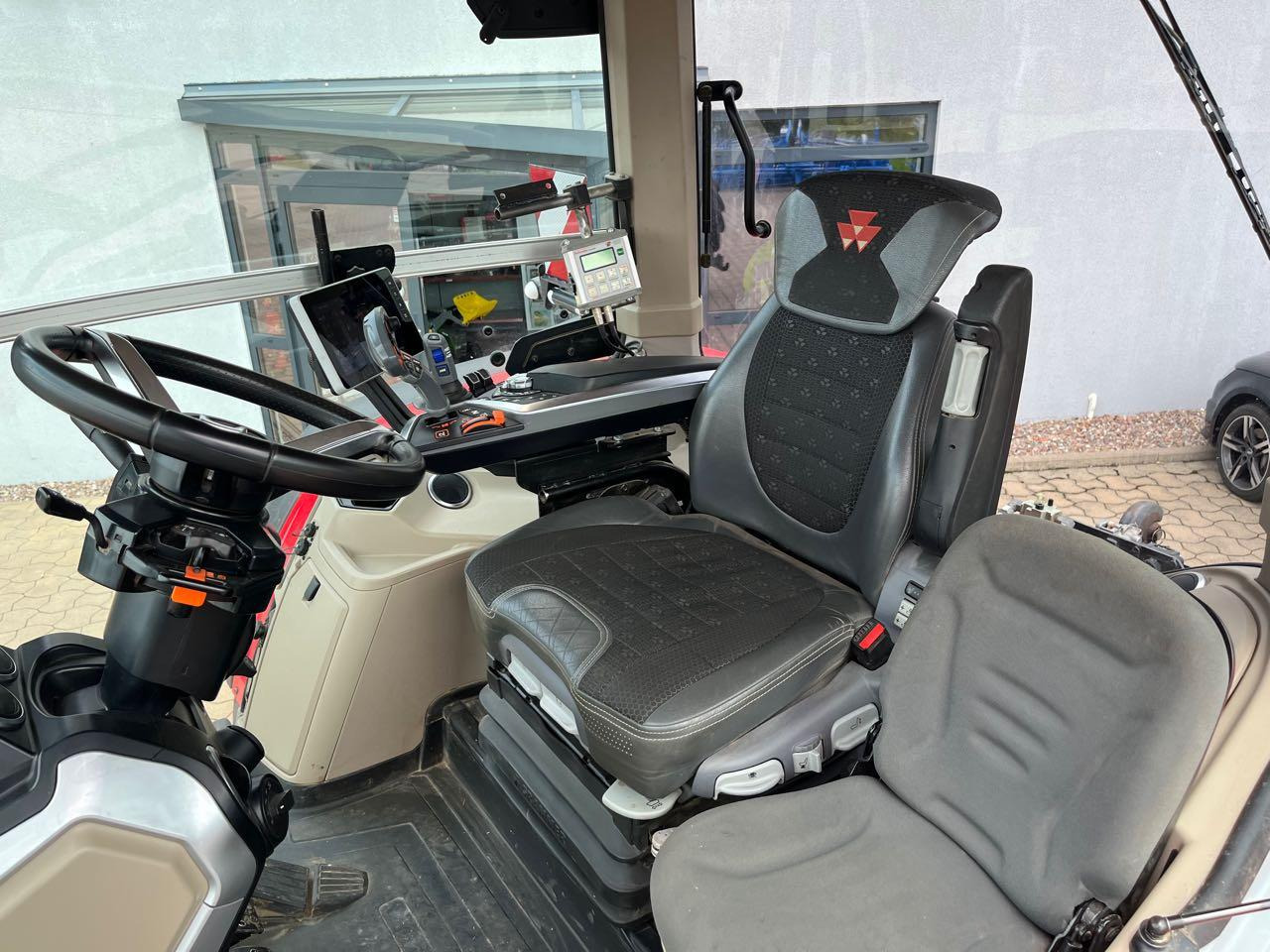 Traktor Massey Ferguson 8S.265 Dyna E-Power Exclusive: das Bild 6