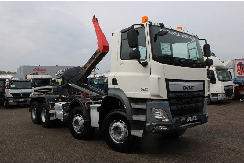 DAF CF 510 + 8X4 + HOOK 26TON + PERFCET CONDITION + 2X IN STOCK - Abrollkipper: das Bild 2 DAF CF 510 + 8X4 + HOOK 26TON + PERFCET CONDITION + 2X IN STOCK - Abrollkipper: das Bild 2