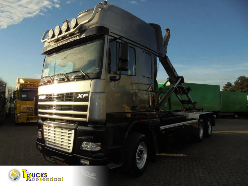 DAF XF 105.480 + 6X2 + Discounted from 16.950,- - Abrollkipper: das Bild 1 DAF XF 105.480 + 6X2 + Discounted from 16.950,- - Abrollkipper: das Bild 1
