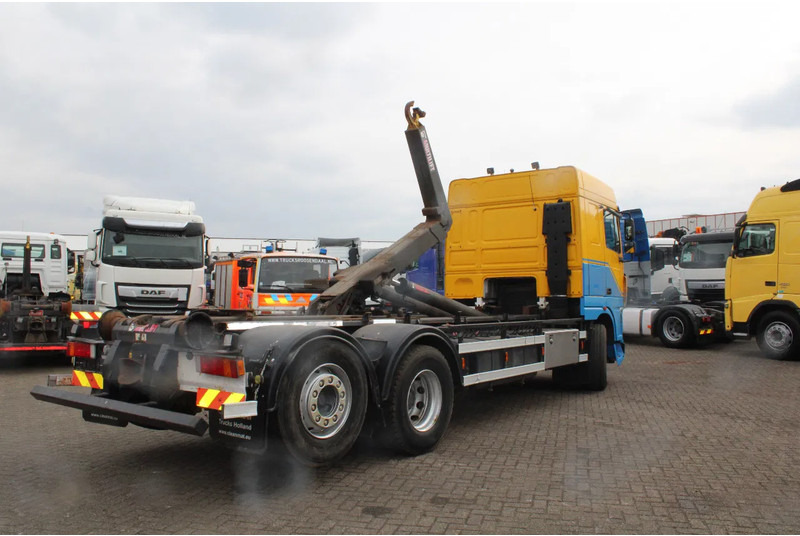DAF XF 95.530 + hooksystem + 26T - Abrollkipper: das Bild 5 DAF XF 95.530 + hooksystem + 26T - Abrollkipper: das Bild 5