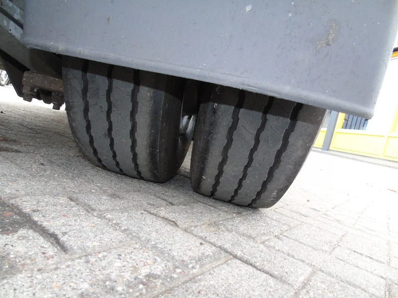 LAG 3 AXLE - Pritschenanhänger/ Plattformanhänger: das Bild 5 LAG 3 AXLE - Pritschenanhänger/ Plattformanhänger: das Bild 5