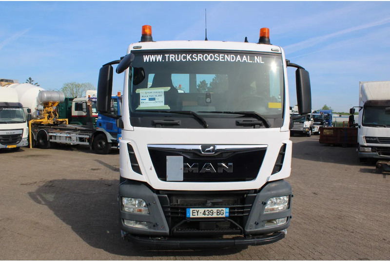 MAN TGS 28.460 + 20t + 6x2 + EURO 6 - Abrollkipper: das Bild 5 MAN TGS 28.460 + 20t + 6x2 + EURO 6 - Abrollkipper: das Bild 5