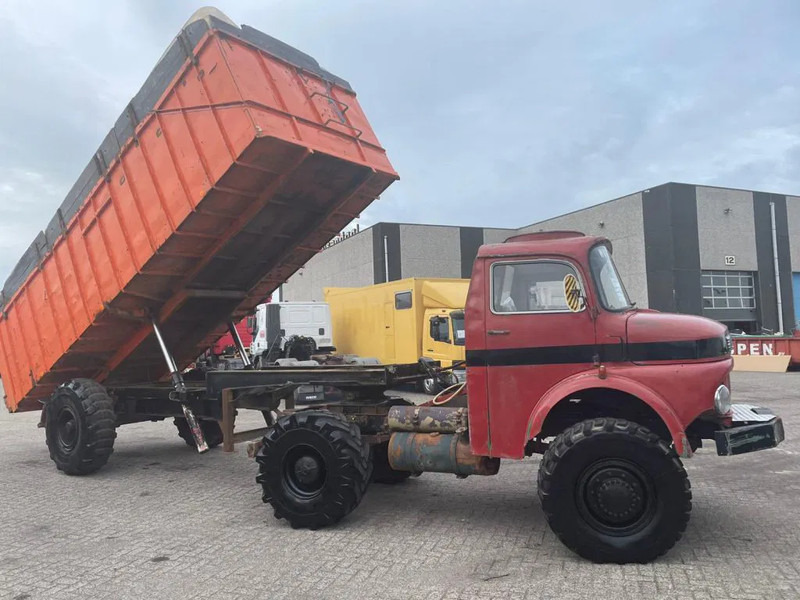 Mercedes-Benz 813 + Manual + Kipper + 4x4 - Kipper: das Bild 3 Mercedes-Benz 813 + Manual + Kipper + 4x4 - Kipper: das Bild 3
