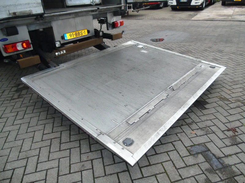 Mercedes-Benz Antos 1924 + EURO 6 + CARRIER 950 MT - Kühlkoffer LKW: das Bild 5 Mercedes-Benz Antos 1924 + EURO 6 + CARRIER 950 MT - Kühlkoffer LKW: das Bild 5