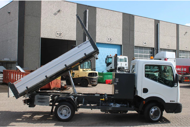 Nissan 45.13 + EURO 4 + C patent + tipper + MANUAL - Kipper: das Bild 4 Nissan 45.13 + EURO 4 + C patent + tipper + MANUAL - Kipper: das Bild 4