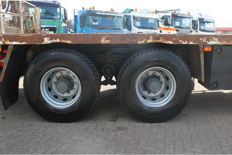 Renault Kerax 370 + HIAB 166-4 HIDRUO + 6X4 + MANUAL + SPRING + REMOTE + EURO 5 + 6X4 - Autokran: das Bild 5 Renault Kerax 370 + HIAB 166-4 HIDRUO + 6X4 + MANUAL + SPRING + REMOTE + EURO 5 + 6X4 - Autokran: das Bild 5