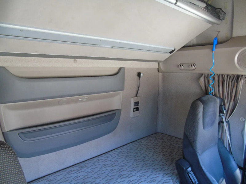 DAF XF 106.460 + EURO 6 SUPER SPACE CAB + INTARDER - Sattelzugmaschine: das Bild 5 DAF XF 106.460 + EURO 6 SUPER SPACE CAB + INTARDER - Sattelzugmaschine: das Bild 5