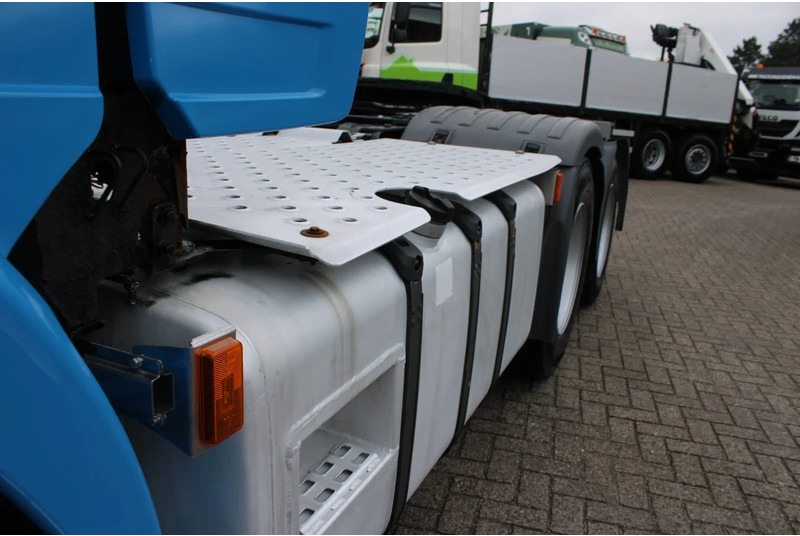 Sattelzugmaschine Scania R560 V8 + manual + ADR + 6x2: das Bild 9 Sattelzugmaschine Scania R560 V8 + manual + ADR + 6x2: das Bild 9