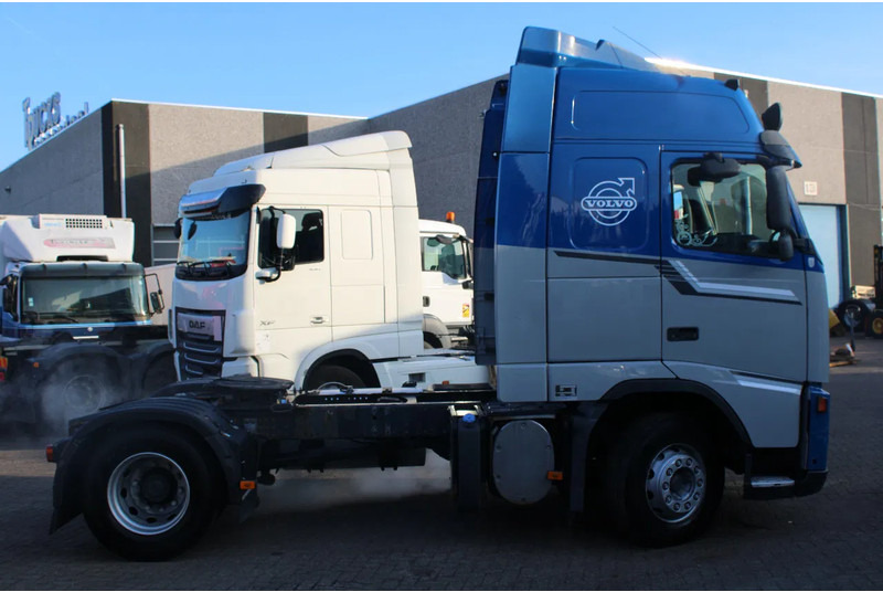 Volvo FH 12.440 + xl cab + manual + EURO 5 - Sattelzugmaschine: das Bild 2 Volvo FH 12.440 + xl cab + manual + EURO 5 - Sattelzugmaschine: das Bild 2