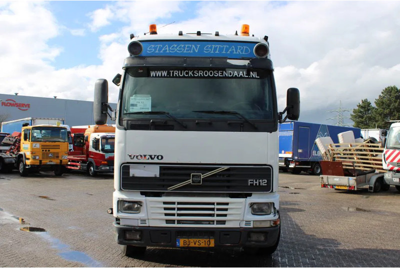 Volvo FH 12.420 + Euro 2 + 6x2 + Manual - Fahrgestell LKW: das Bild 2 Volvo FH 12.420 + Euro 2 + 6x2 + Manual - Fahrgestell LKW: das Bild 2