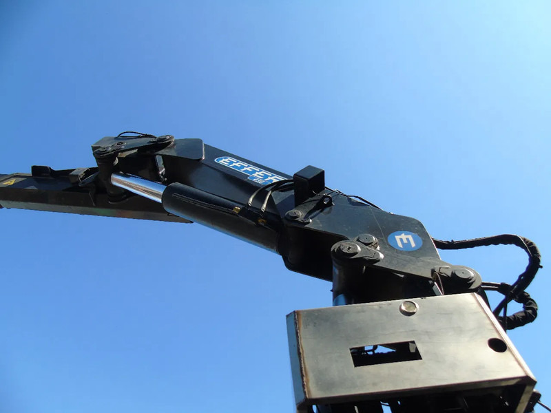 Autokran Volvo FM 380 + EFFER 430 5x EXTENDABLE + 6X2: das Bild 11 Autokran Volvo FM 380 + EFFER 430 5x EXTENDABLE + 6X2: das Bild 11