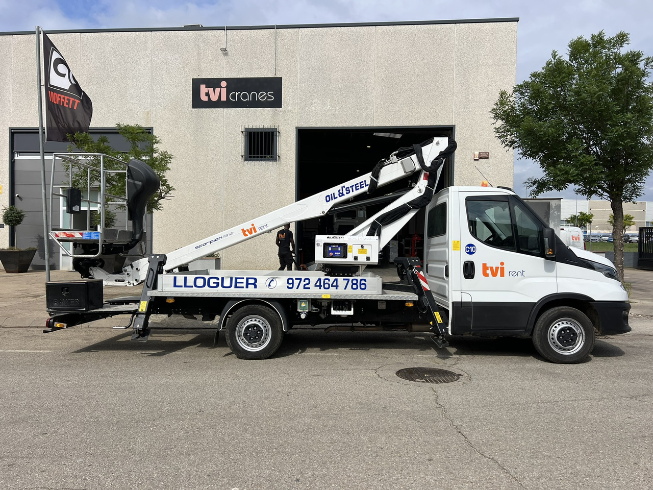Iveco Daily + Oil&Steel Scorpion 1812 Smart Iveco Daily + Oil&Steel Scorpion 1812 Smart - LKW mit Arbeitsbühne: das Bild 2 Iveco Daily + Oil&Steel Scorpion 1812 Smart Iveco Daily + Oil&Steel Scorpion 1812 Smart - LKW mit Arbeitsbühne: das Bild 2
