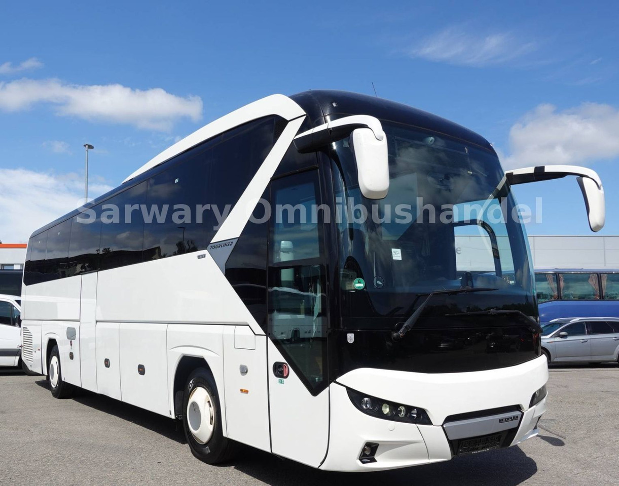 Neoplan Tourliner N 2216 SHD *P21*Tourismo*R07*51-Sitze* - Reisebus: das Bild 1 Neoplan Tourliner N 2216 SHD *P21*Tourismo*R07*51-Sitze* - Reisebus: das Bild 1