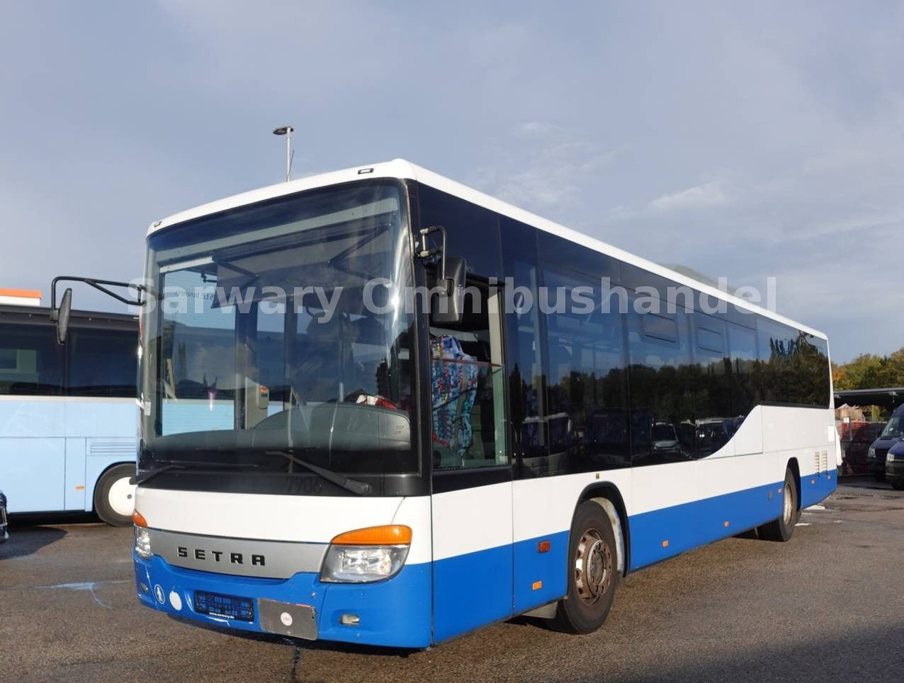 Setra 415 LE Business*6 Gang*Klima*O530*A20*Tüv:05.26 - Linienbus: das Bild 3 Setra 415 LE Business*6 Gang*Klima*O530*A20*Tüv:05.26 - Linienbus: das Bild 3