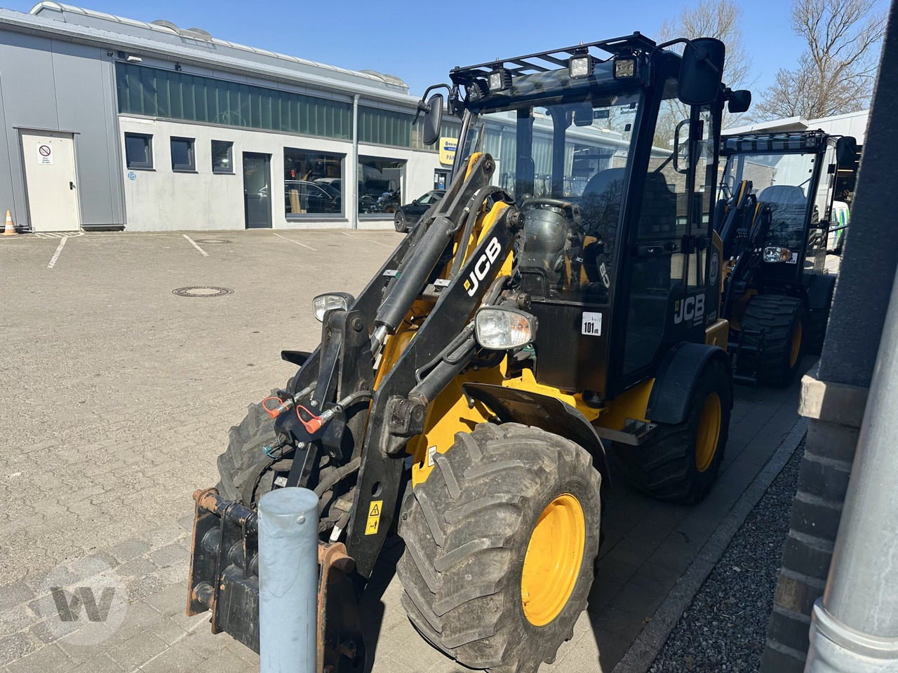 JCB 403 AGRI - Hoflader: das Bild 4 JCB 403 AGRI - Hoflader: das Bild 4