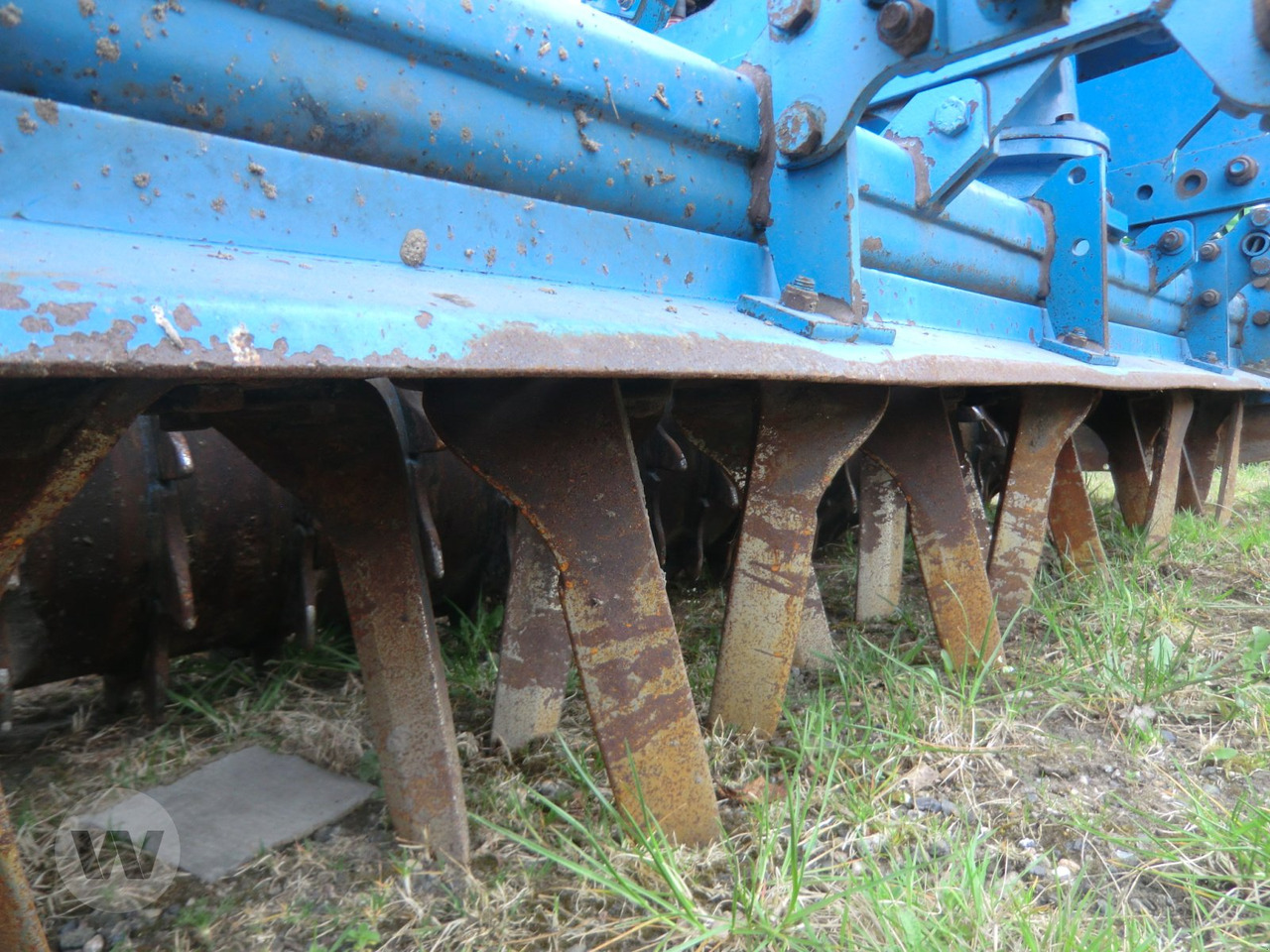 Lemken Zirkon 7/300 + DKA 3000 - Säkombination: das Bild 3 Lemken Zirkon 7/300 + DKA 3000 - Säkombination: das Bild 3